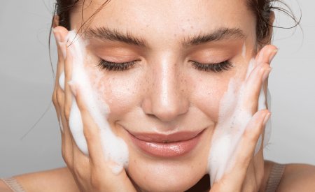 Your Skin - Woman Shower Face