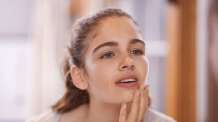 Bioderma_girl_teen Bioderma_girl_teen