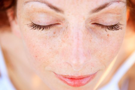 Sensitive skin role in lifestyle choices